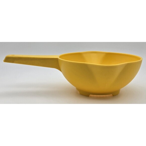 Vintage Tupperware Colander Strainer with Handle Yellow Kitchen - Picture 4 of 9